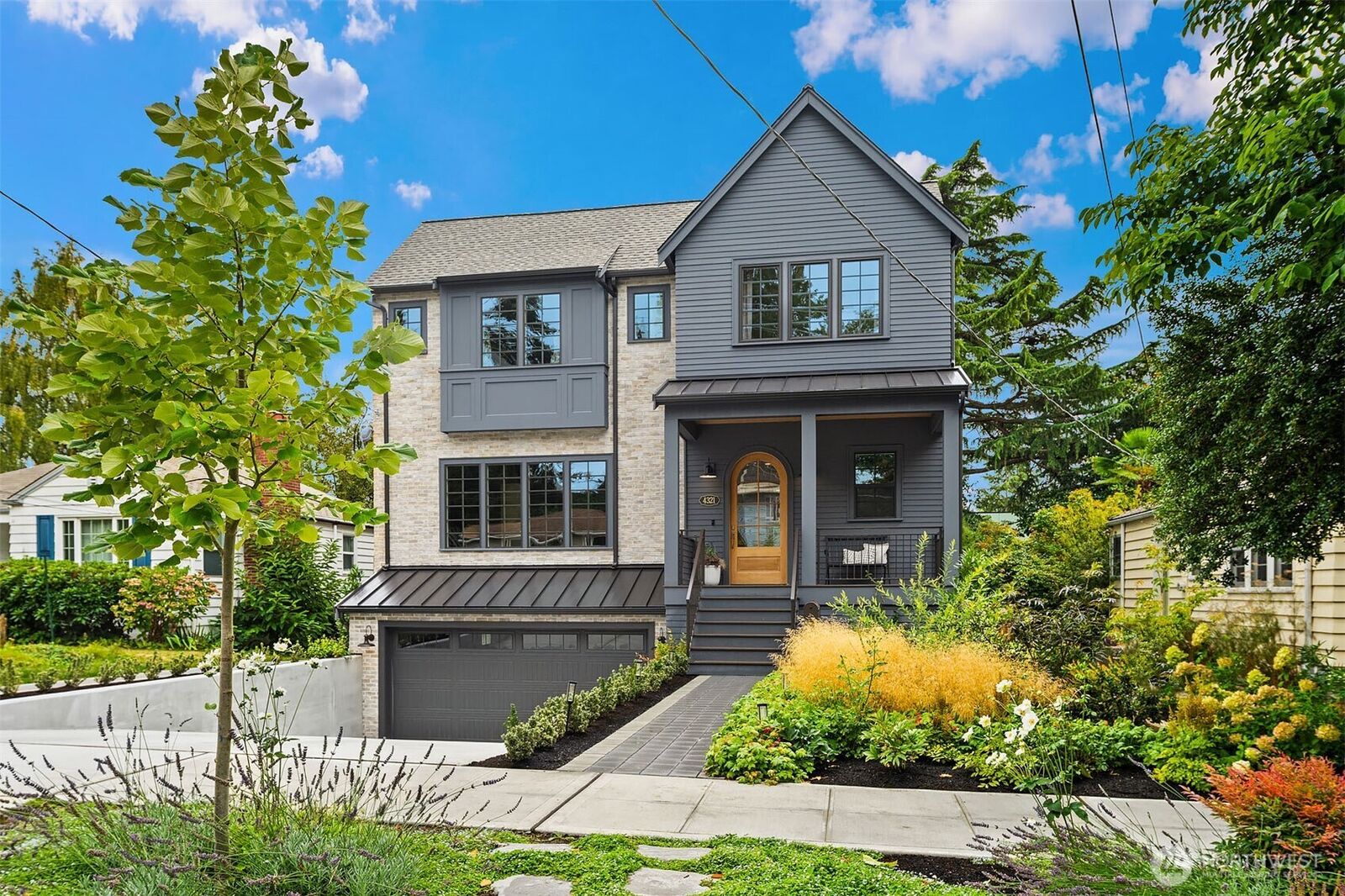 Property Photo: 4321 NE 57th Street WA 98105