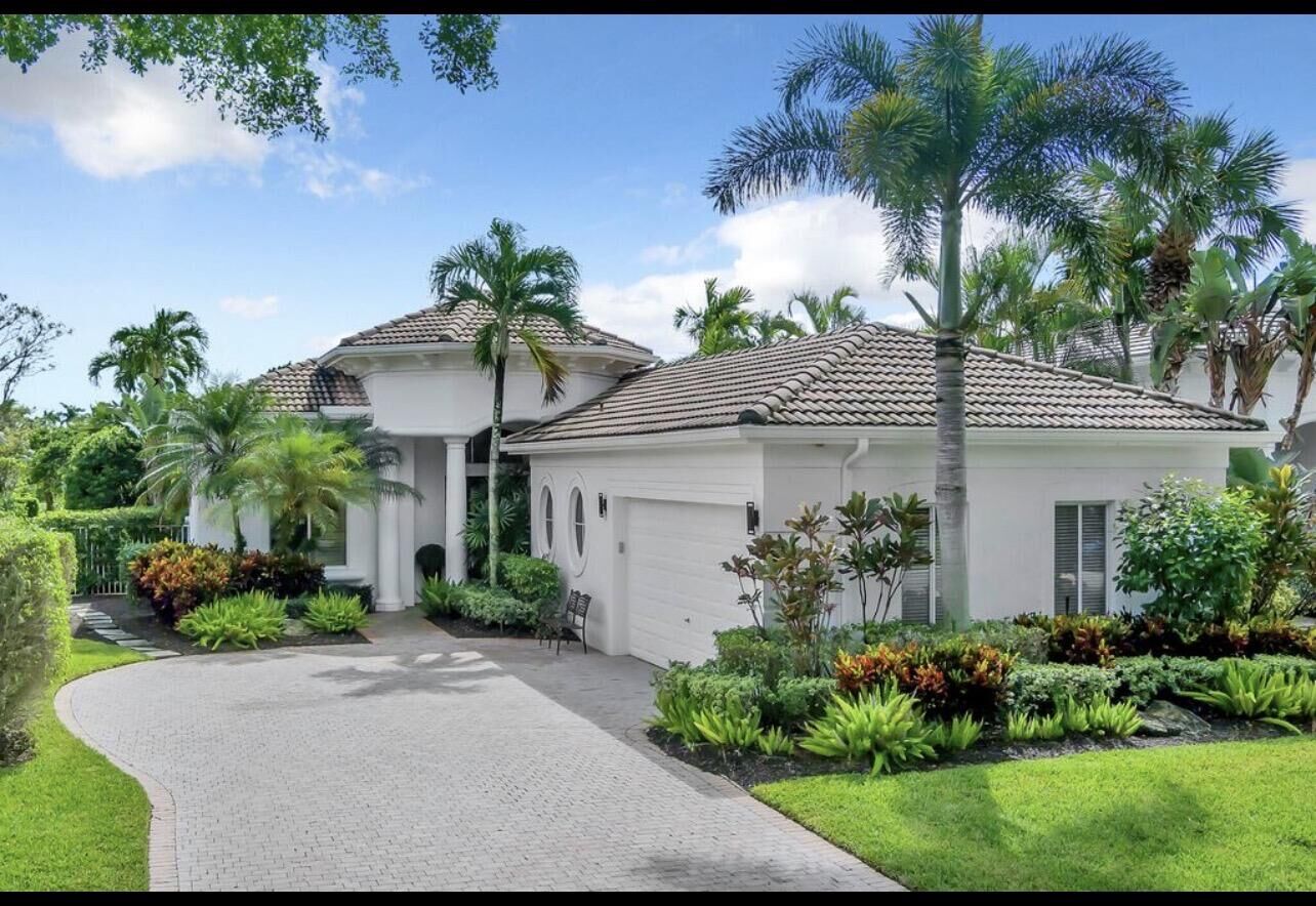 Property Photo: 7743 Villa D Este Way FL 33446