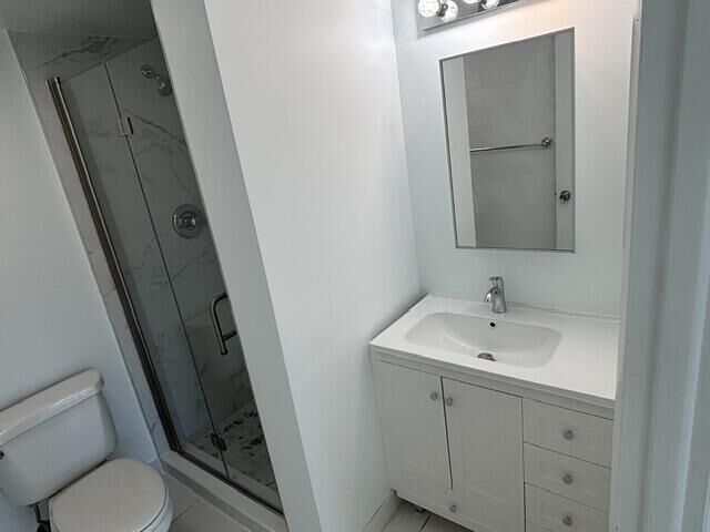 Property Photo:  2860 NE 14th St Street 404D  FL 33062 