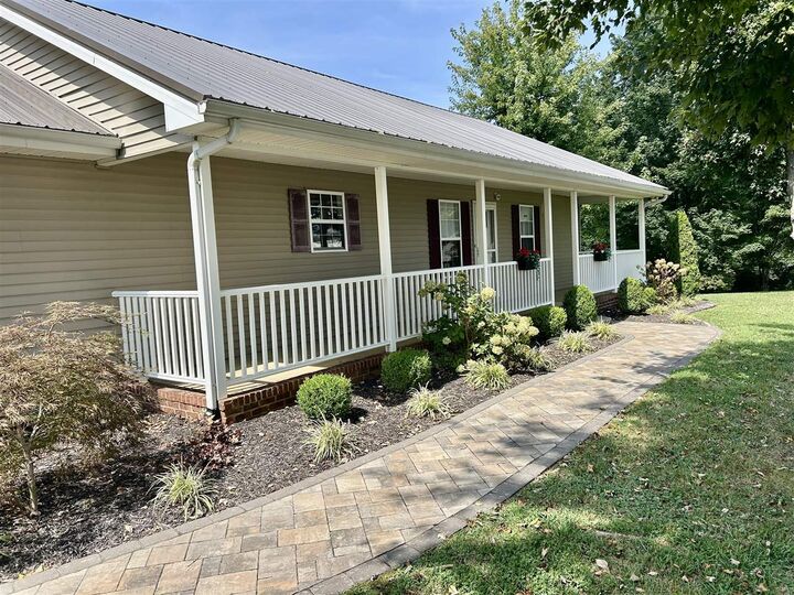Property Photo:  2999 Colesbend Road  KY 42171 