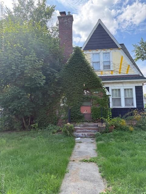 Property Photo: 810 S Franklin Avenue MI 48503