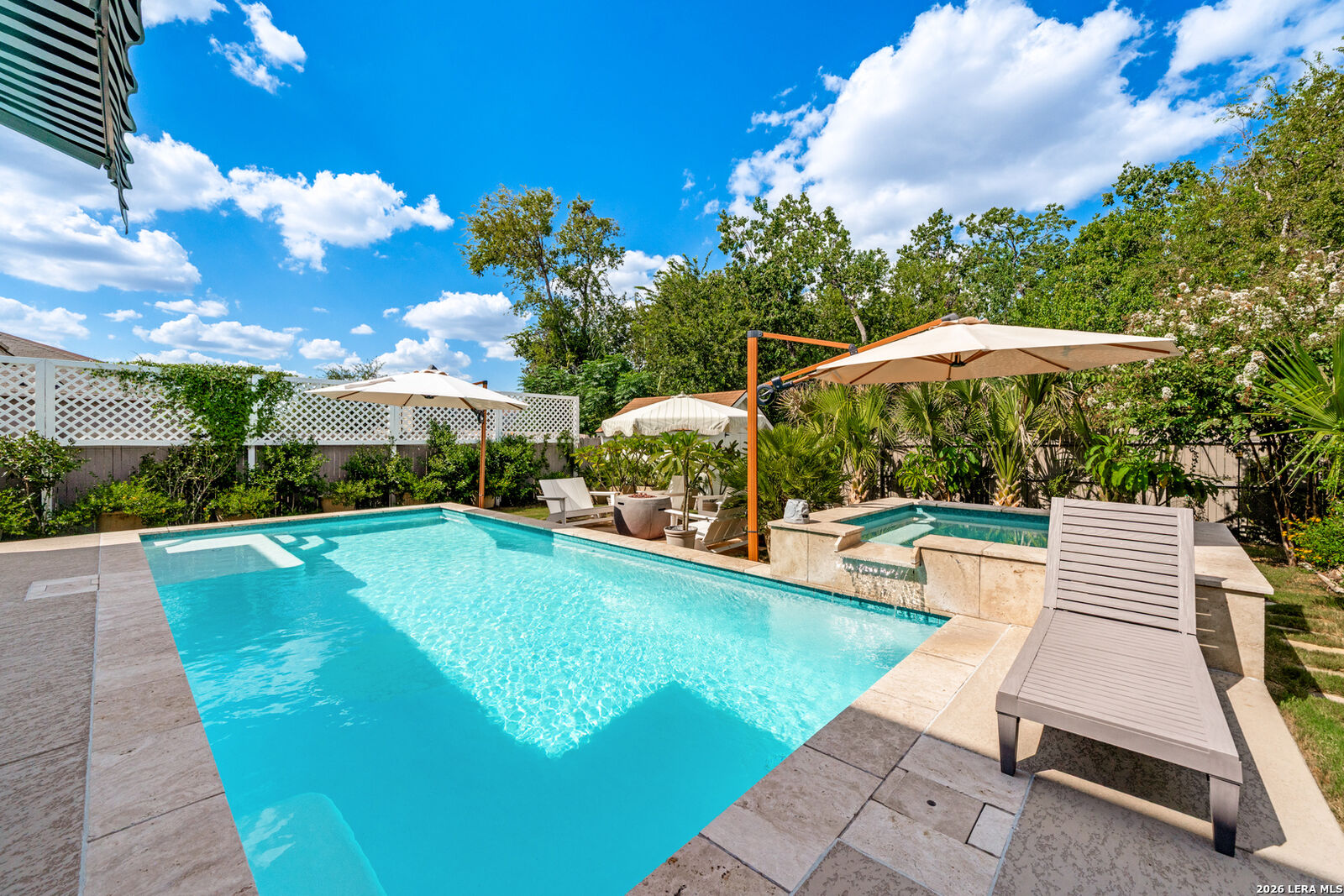 Property Photo:  6343 Hibiscus Fls  TX 78218 