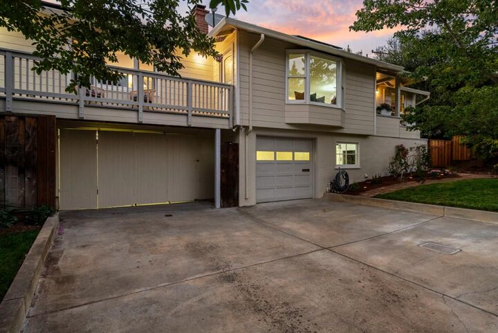 Kelly Ray - Realtor