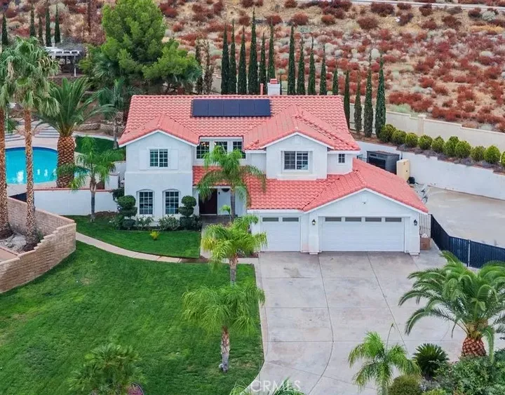 Property Photo:  40723 Vista Calma  CA 93551 