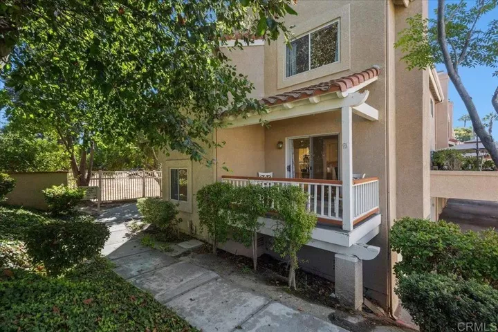 Property Photo: 7758 Caminito Monarca 111 CA 92009