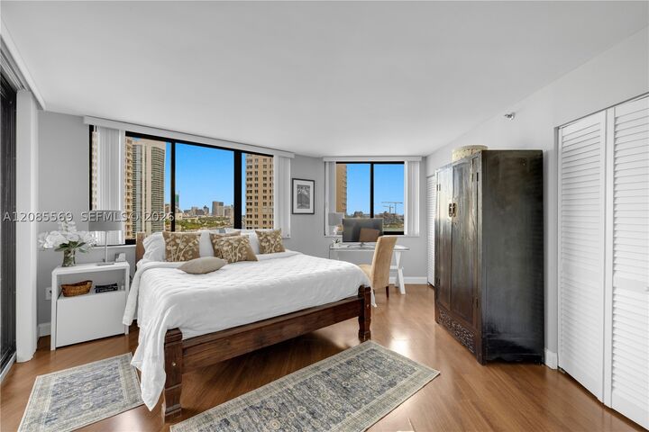 Property Photo:  540 Brickell Key Dr 1514  FL 33131 