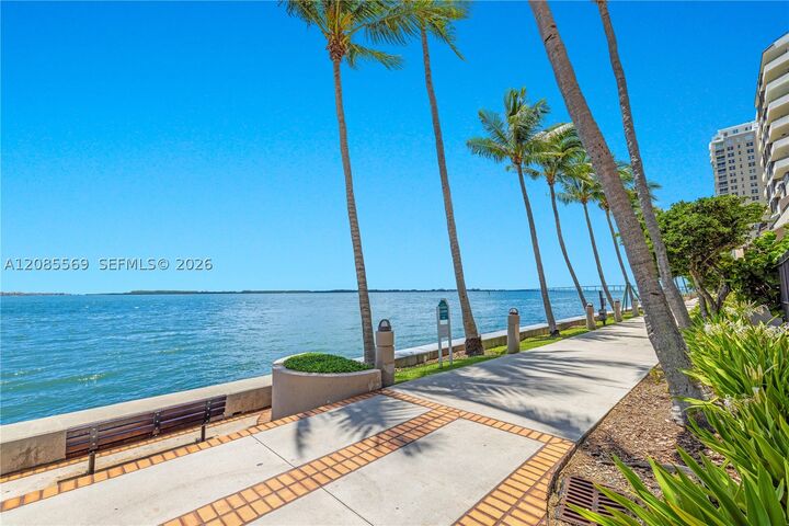 Property Photo:  540 Brickell Key Dr 1514  FL 33131 