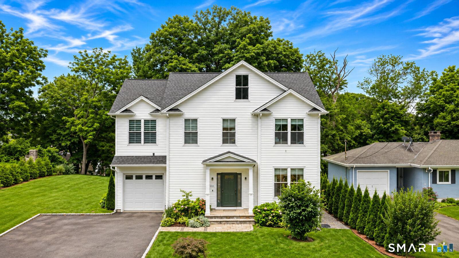 Property Photo:  2960 E Main Street  CT 06610 