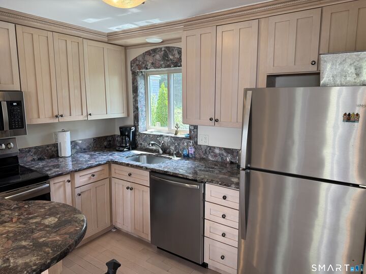 Property Photo:  7 Clearwater Lane 7  CT 06424 