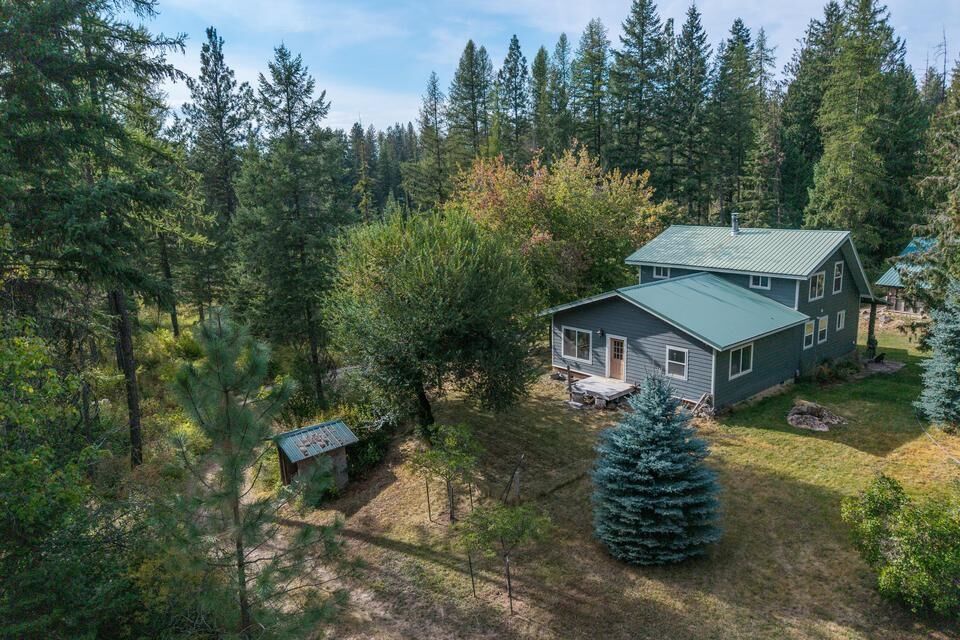 Property Photo:  4457 Grouse Creek Rd  WA 99109 