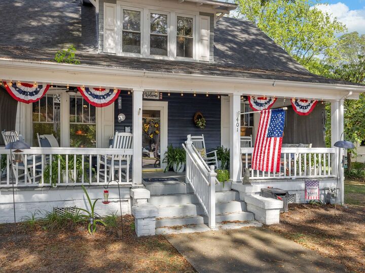 Property Photo: 401 E Rutledge Avenue SC 29340