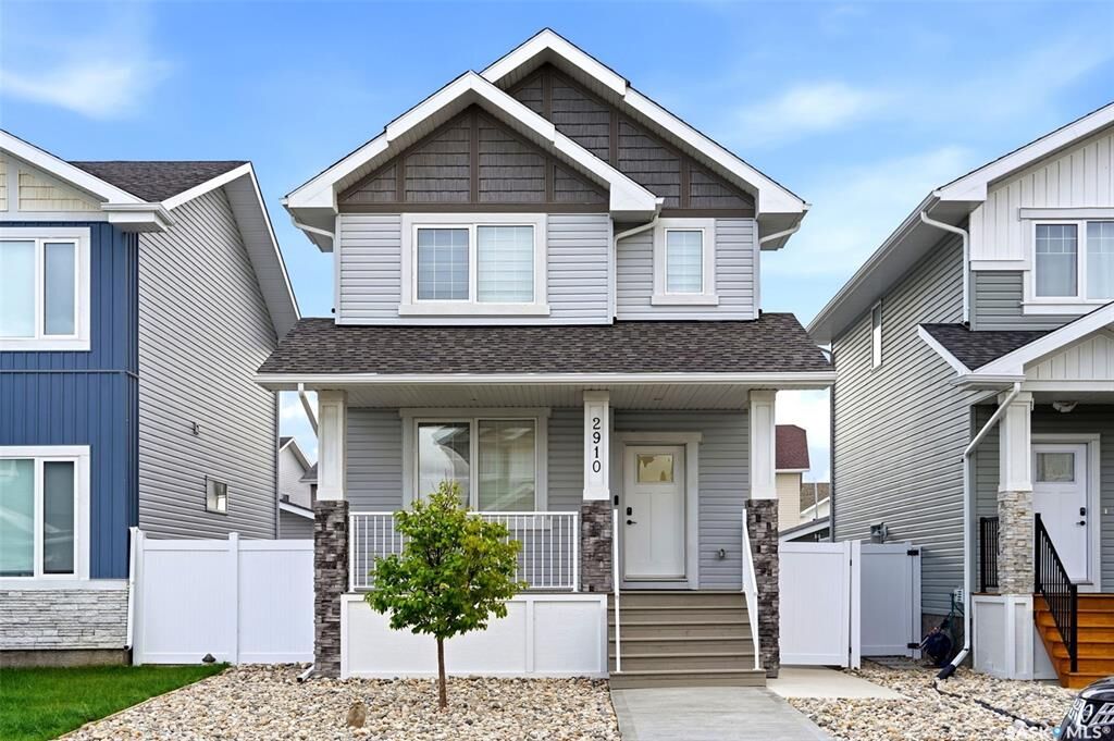 Property Photo:  2910 Bellegarde Crescent  SK S4V 3W5 