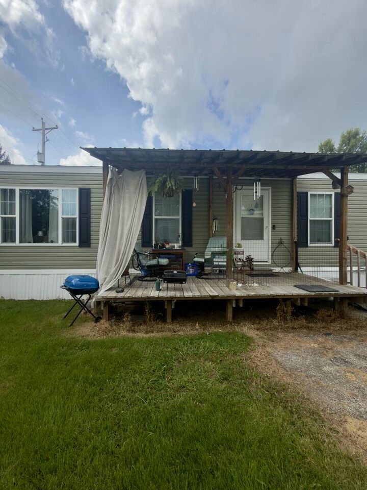 Property Photo:  15 Tomahawk Circle  OH 45601 