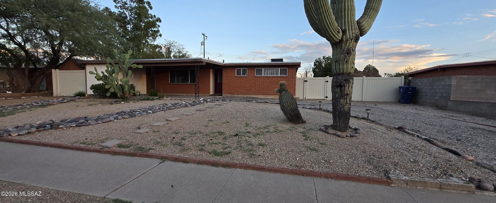 Property Photo:  7342 E 28th Place  AZ 85710 