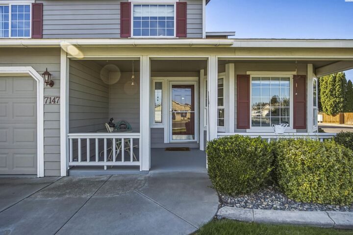 Property Photo: 7147 W 4th Ave WA 99336