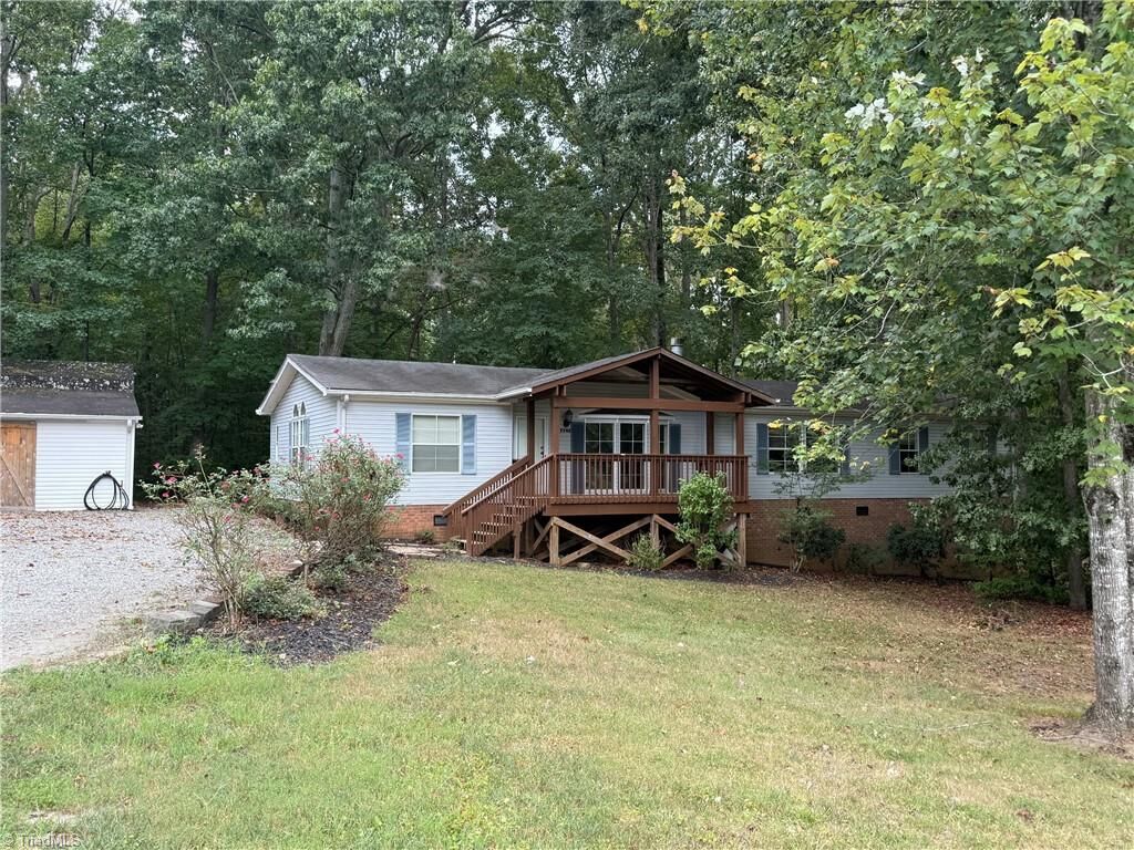 Property Photo:  7705 Thomas Road  NC 27357 