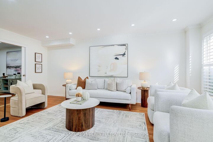 Property Photo: 27 Dagwell Crescent ON L1T 3M8