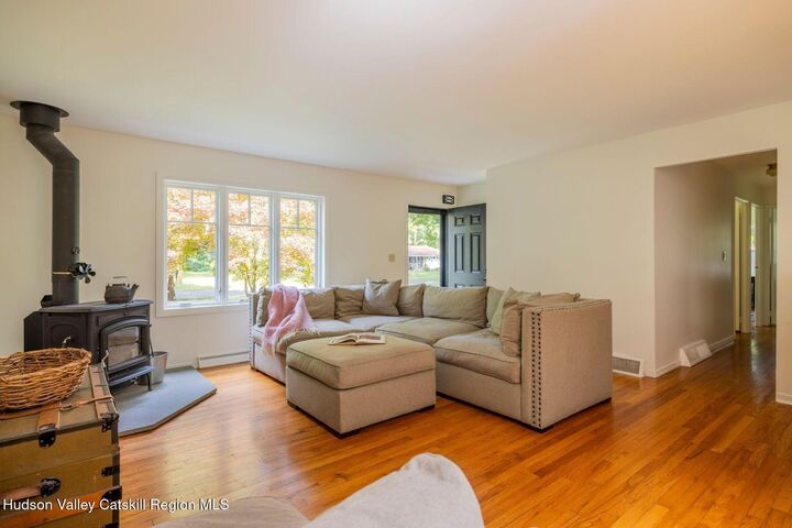 Property Photo:  19 Pine Tree  NY 12491 