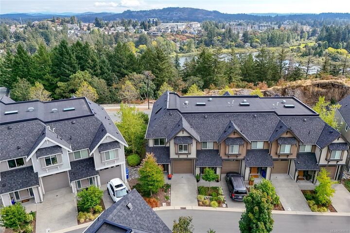 Property Photo:  1123 Moonstone Loop  BC V9B 0Y6 