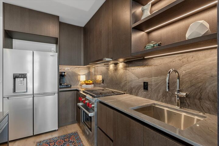 Property Photo:  610 Davis Street 1909  TX 78701 