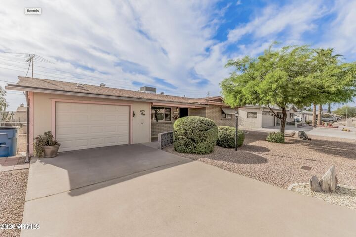 Property Photo:  1178 S Ocotillo Drive  AZ 85120 