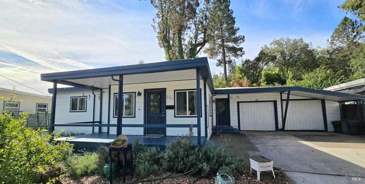 Property Photo:  321 Pine Street  CA 95490 
