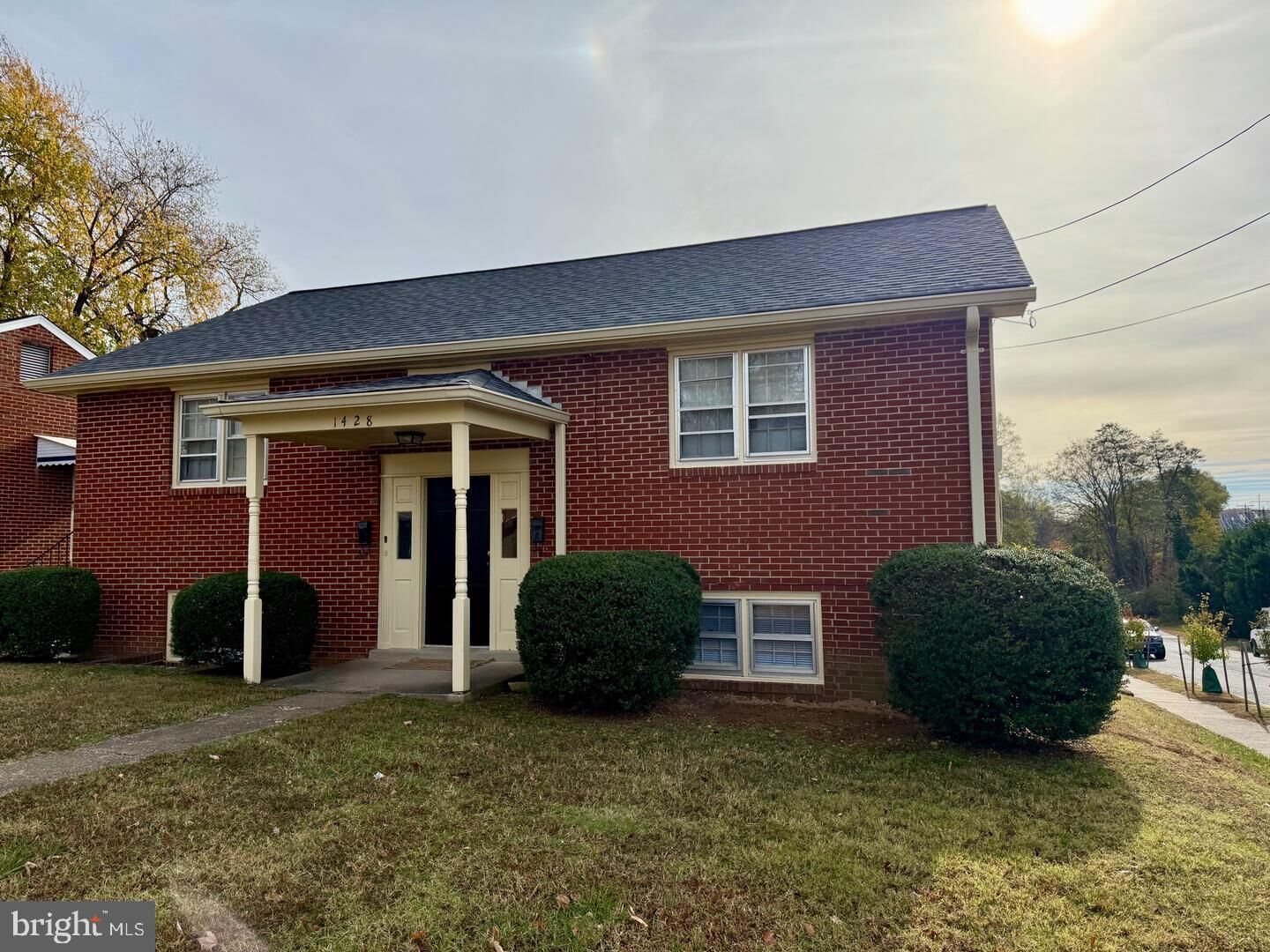 Property Photo:  1428 Payne Street Unit B  VA 22401 