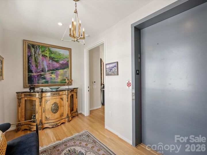 Property Photo:  1333 Queens Road E4  NC 28207 