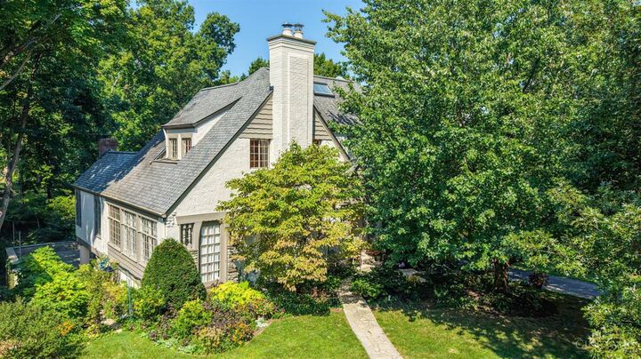 Property Photo:  3621 Victoria Lane  OH 45208 