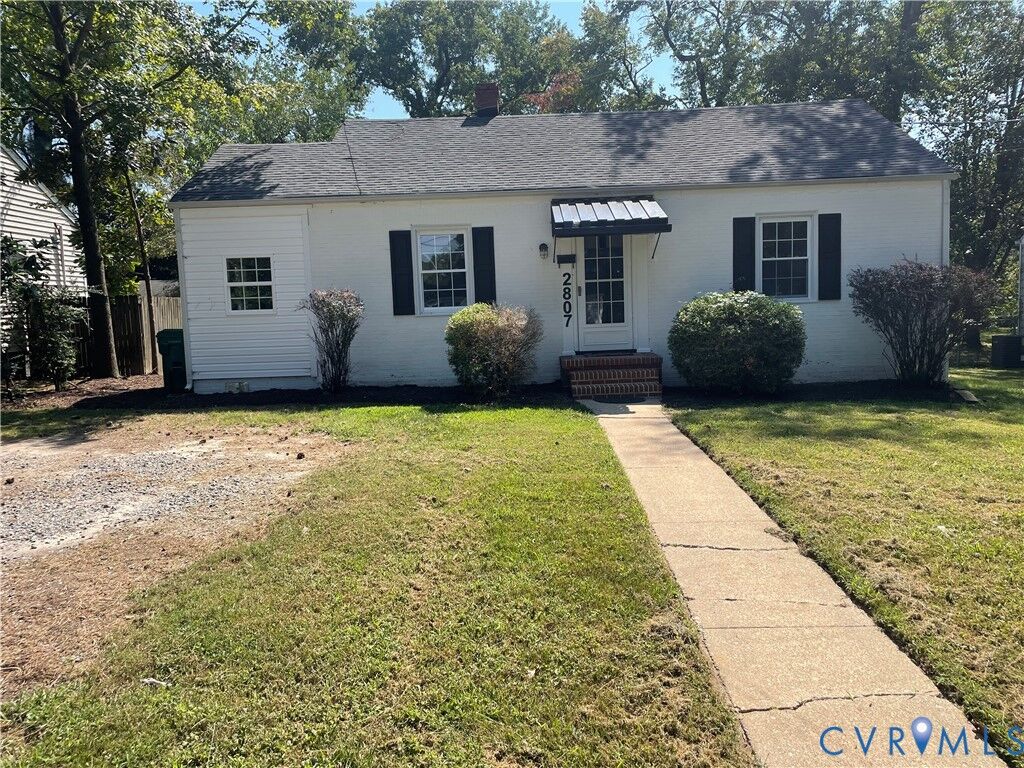 Property Photo: 2807 Dellrose Avenue VA 23228