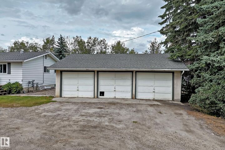 Property Photo: 23230 Twp Road 520 AB T8B 1G3