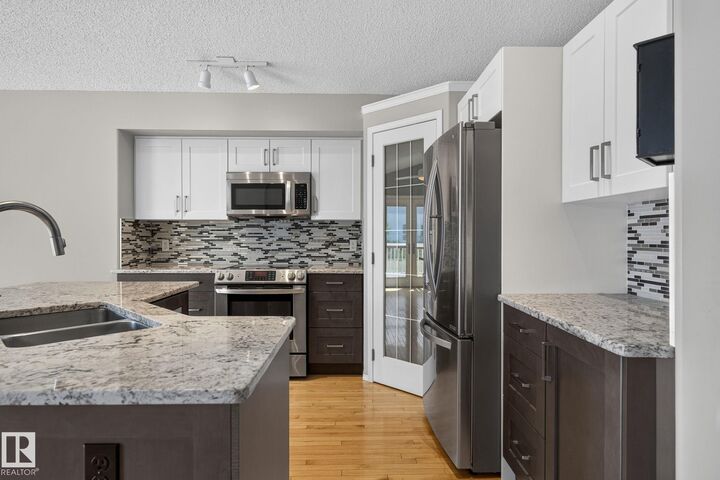 Property Photo:  227 Wyman Lane NW  AB T6T 1M9 