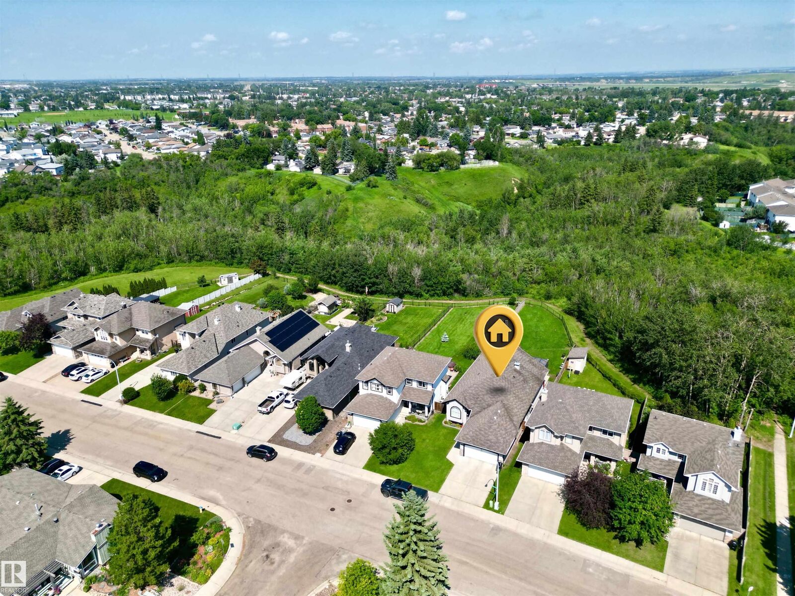 Photo de la propriété: 57 Homestead Crescent NW AB T5A 2Y1
