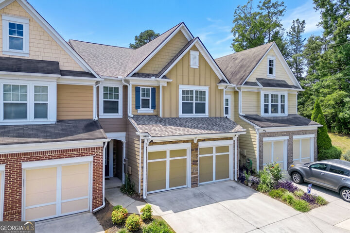 Property Photo: 1670 Granville Court GA 30043