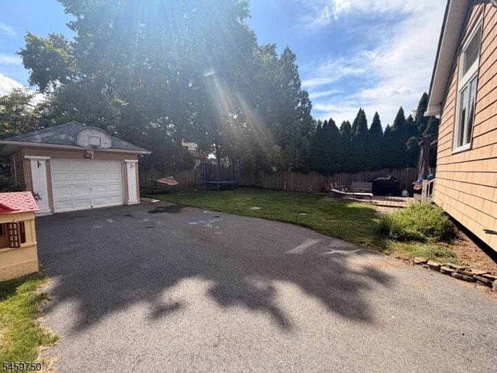Property Photo:  33 Poplar Ave  NJ 07444 