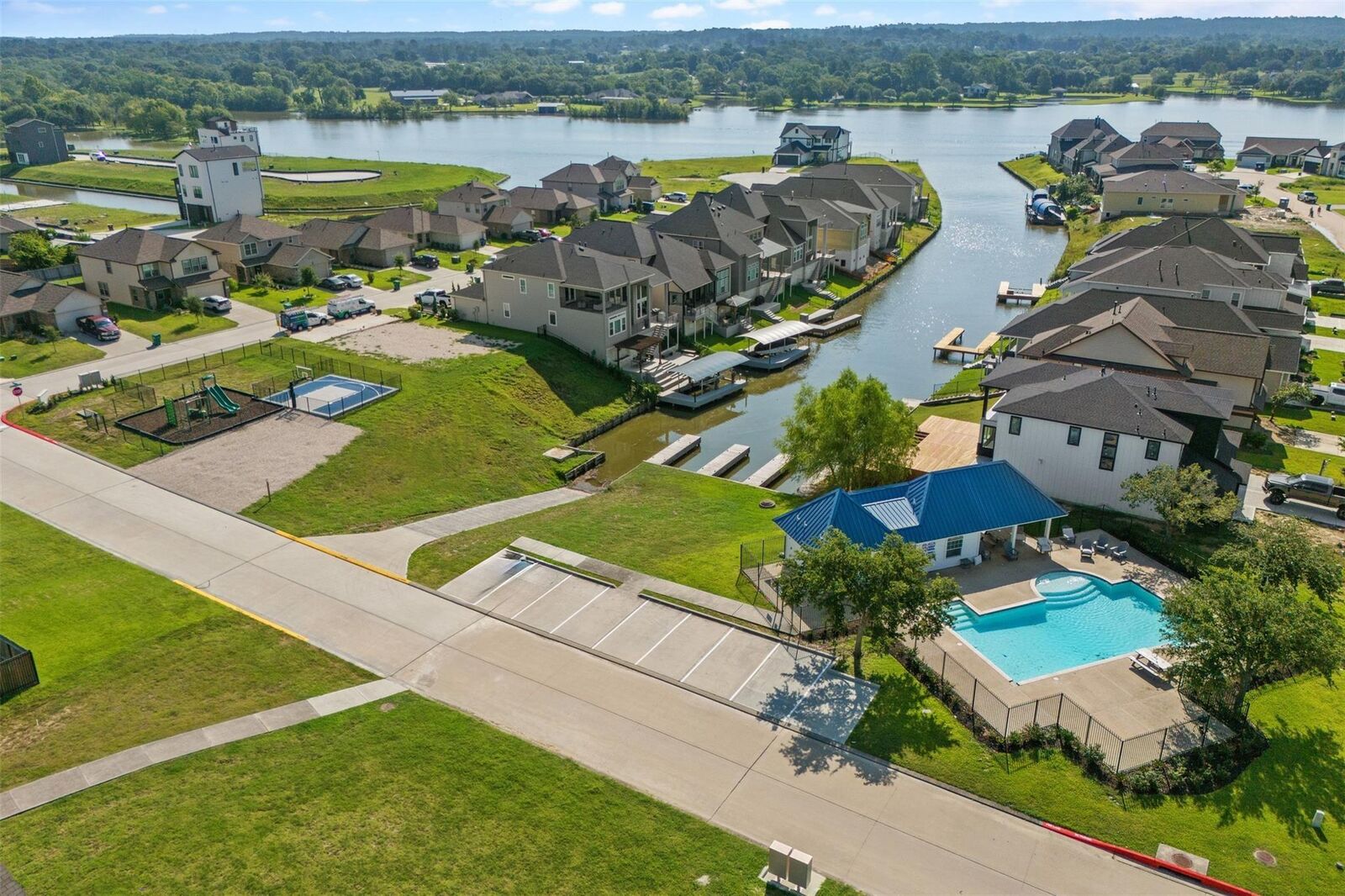 Property Photo:  10933 S Lake Mist Lane  TX 77318 