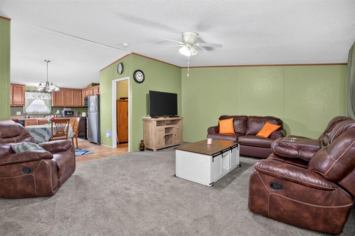Property Photo:  802 N 2nd Street  TX 75949 