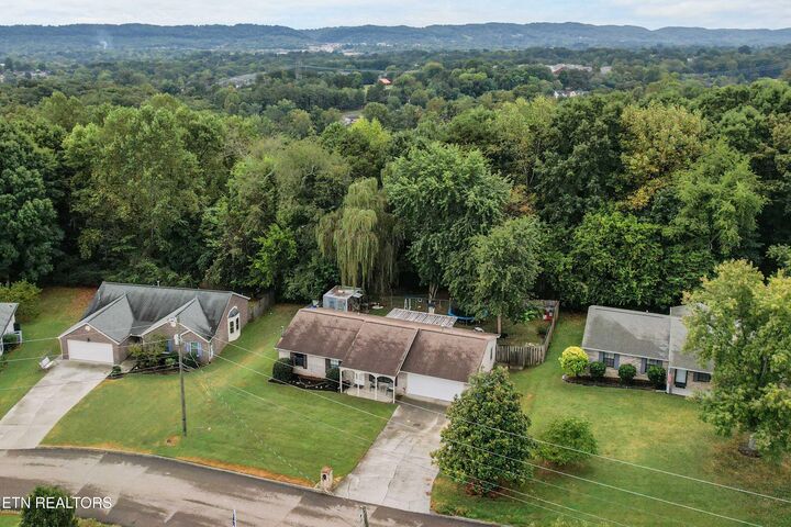 Property Photo: 4942 Nehemiah Lane TN 37938