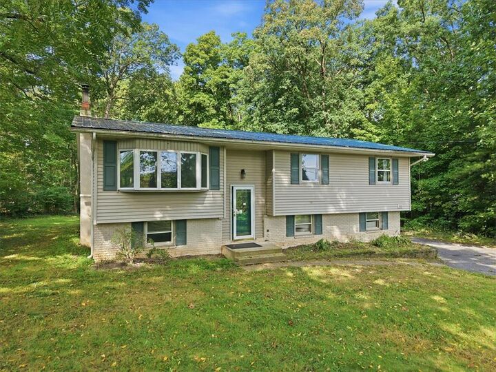 Property Photo:  9870 N Delaware Drive  PA 18013 