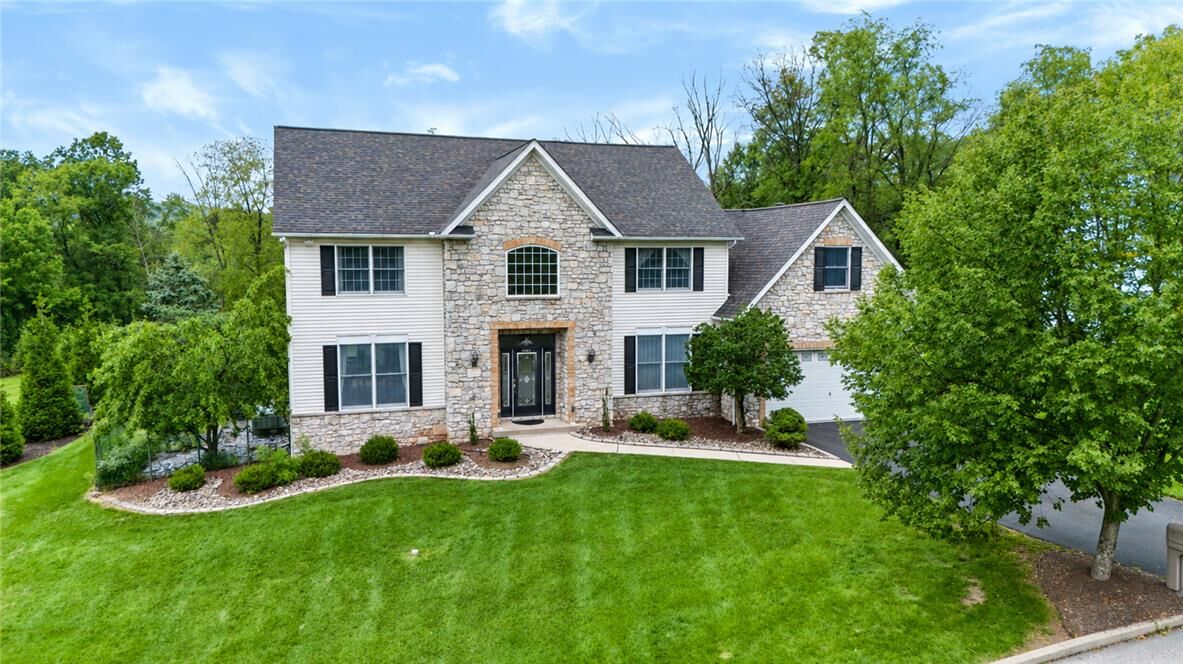 Property Photo: 6436 Eichler Circle PA 18036