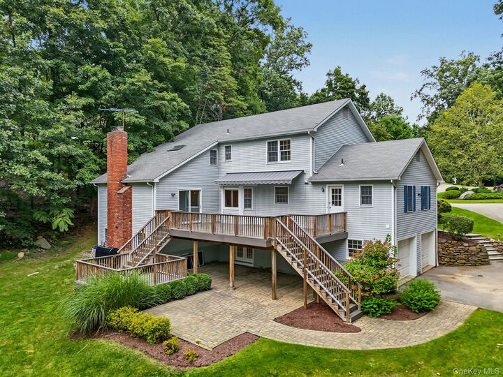 Property Photo:  4 Sugar Hollow Court  NY 10536 