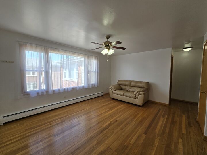 Property Photo:  6952 W 65th Street 3B  IL 60638 