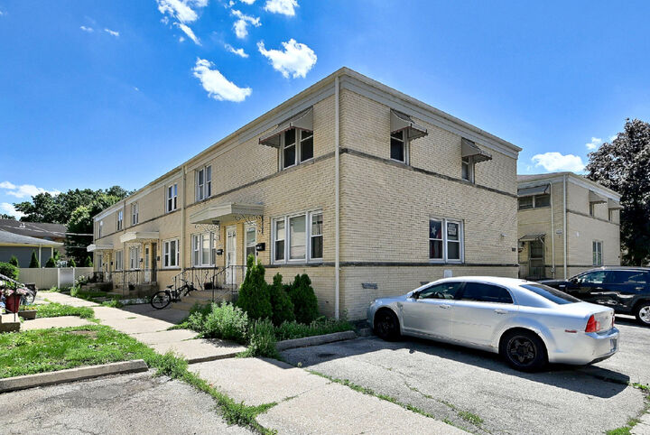 Property Photo:  7911 North Avenue C  IL 60305 