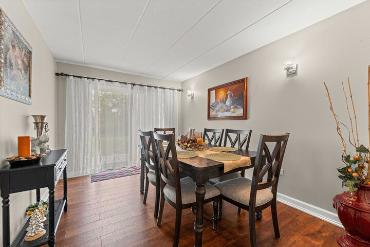 Property Photo: 2900 Maple Avenue 18A IL 60515