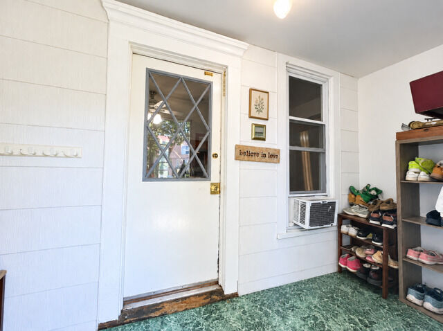 Property Photo:  952 Larkin Avenue  IL 60123 