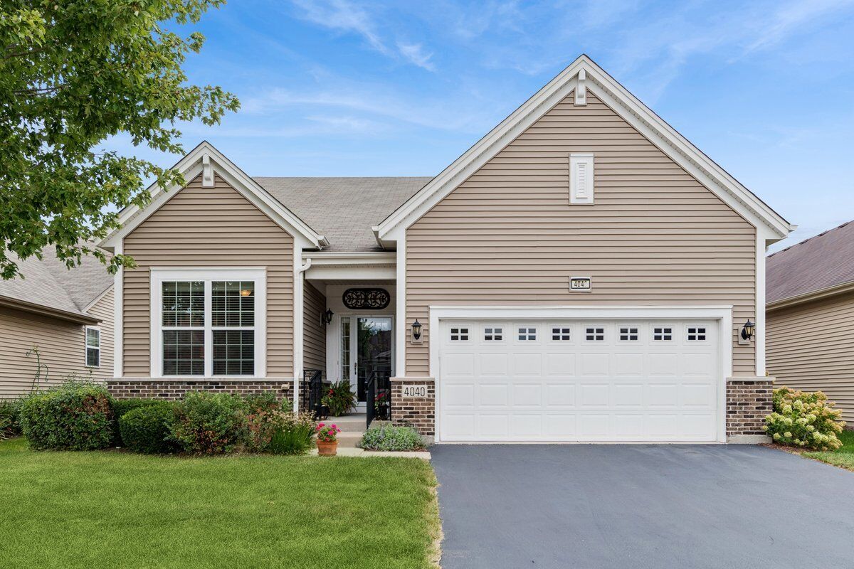 Property Photo:  4040 Chesapeake Lane  IL 60564 