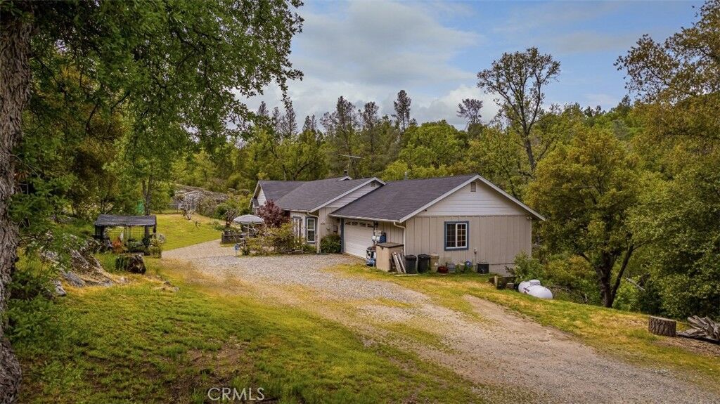 Property Photo: 50622 Critter Creek Lane CA 93644