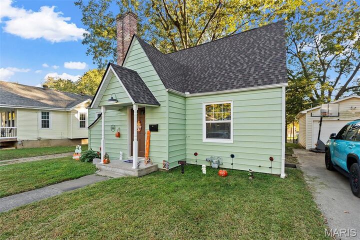 Property Photo:  1465 Rose Street  MO 63701 