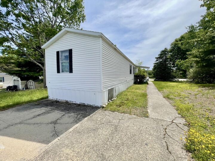 Property Photo: 87 Pleasant Hill Road ME 04048