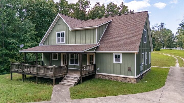 Property Photo:  700 Old Johnson Lake Rd  TN 38469 